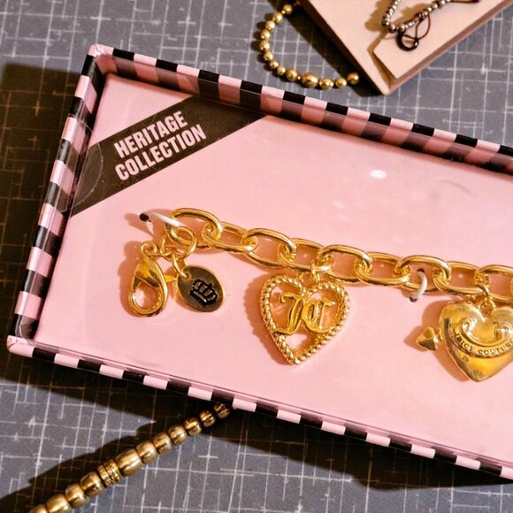 Juicy Couture Gold Heart Charm Bracelet NWT - Picture 7 of 8